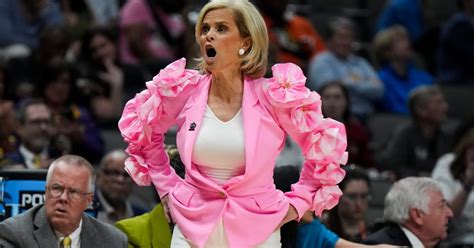 kim mulkey boobs|Kim Mulkey